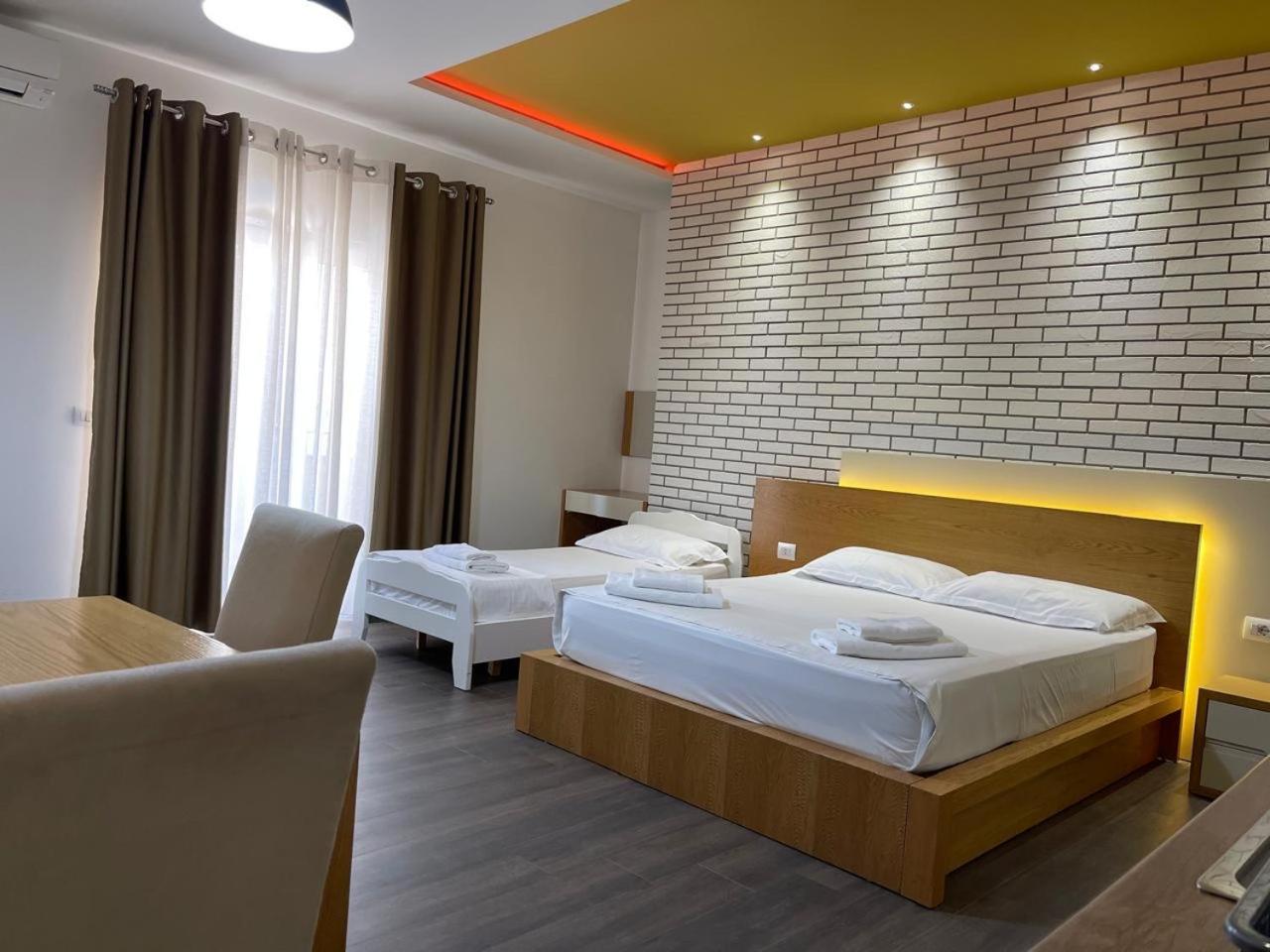 Sunrise Luxury Apartments Sarande Luaran gambar